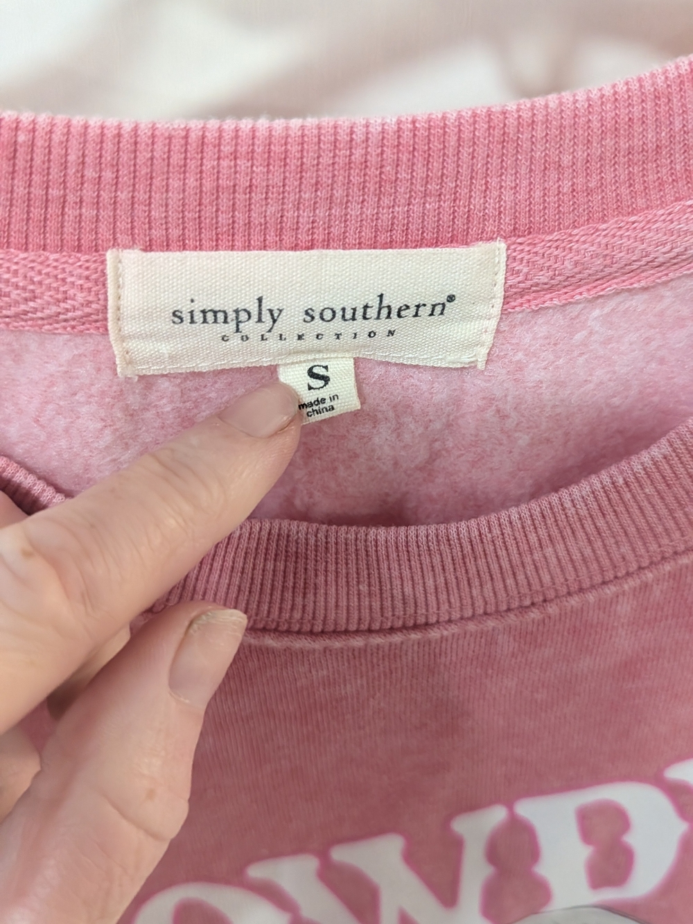 Simply Southern Pink 'Howdy Baby' Graphic Sweatshirt - Picture 2 of 3